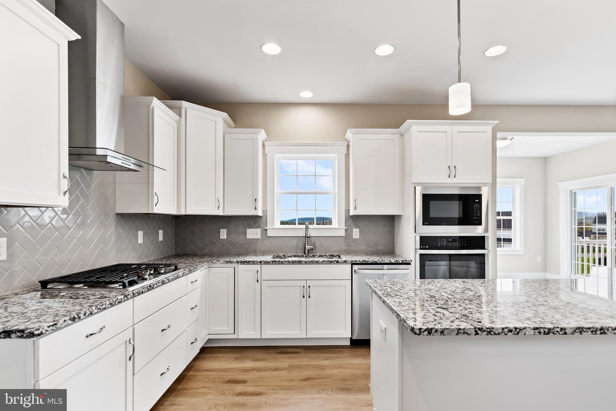 PARKWAY FARMS - Residential