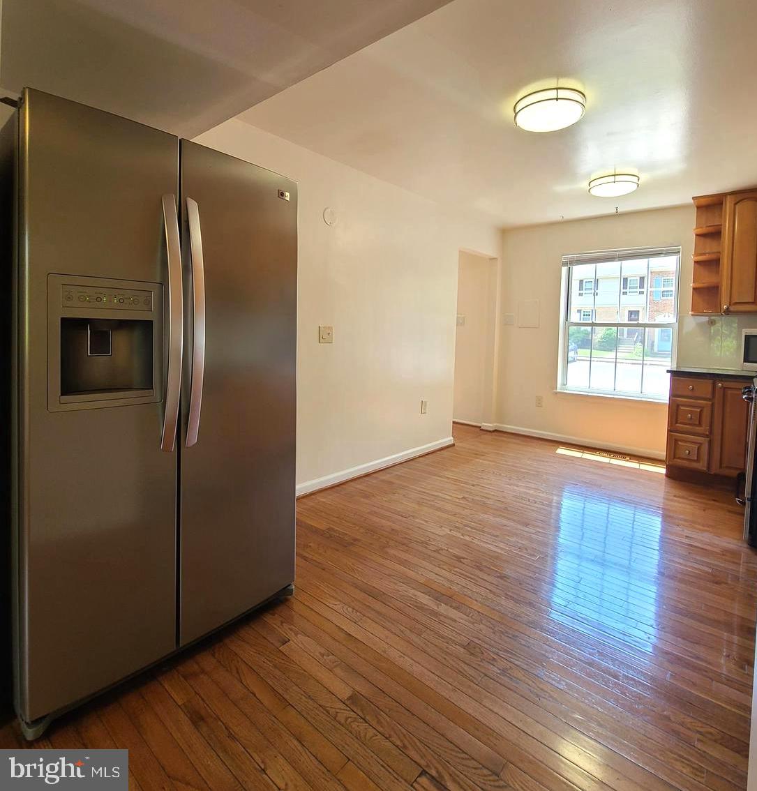 LINDEN SQUARE - Residential Lease