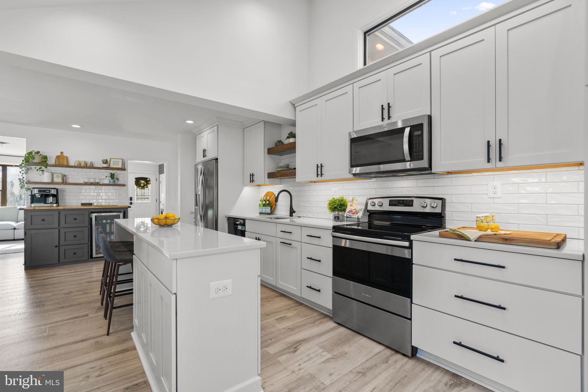 ROLLINGWOOD - Residential