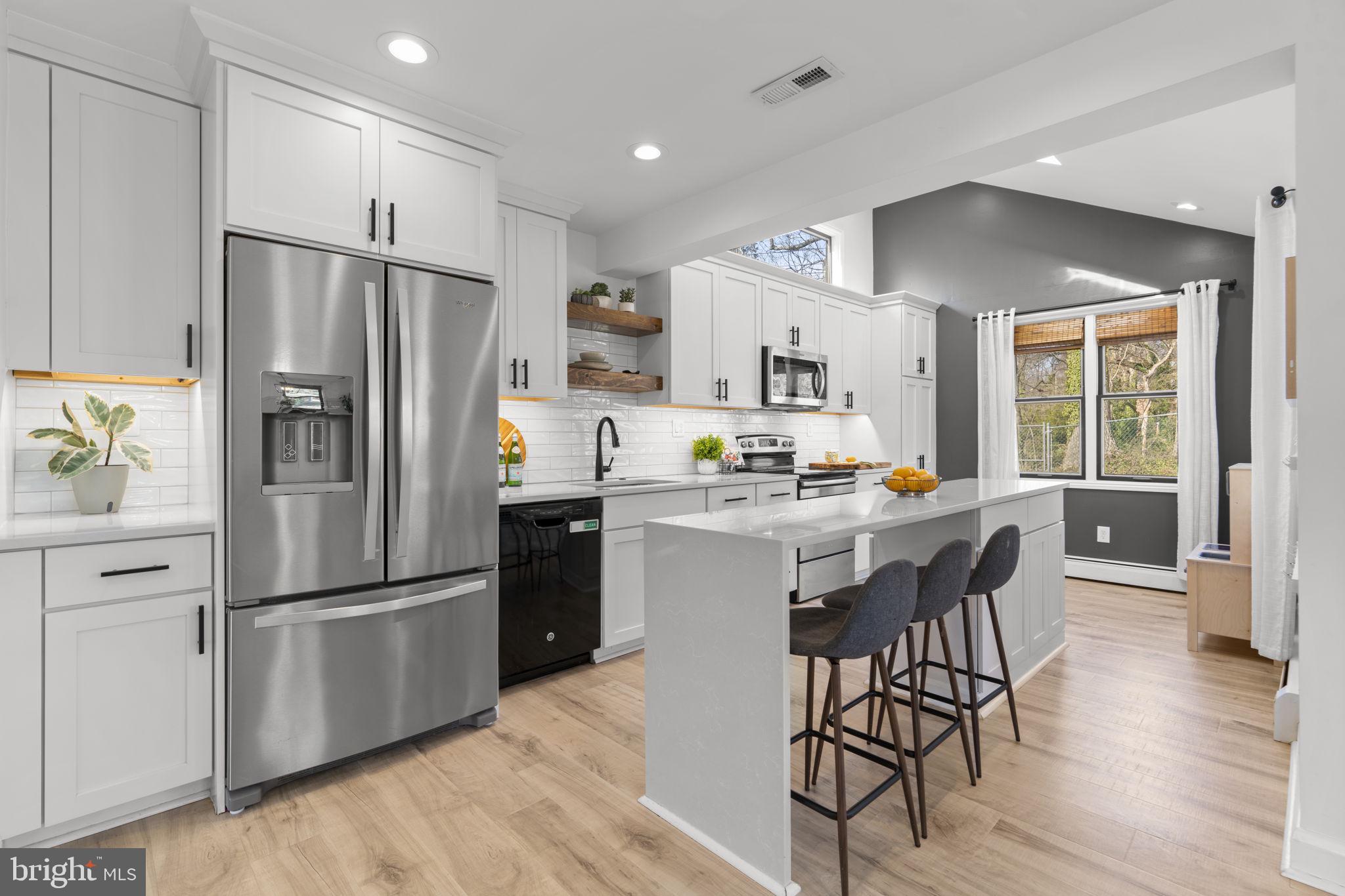 ROLLINGWOOD - Residential