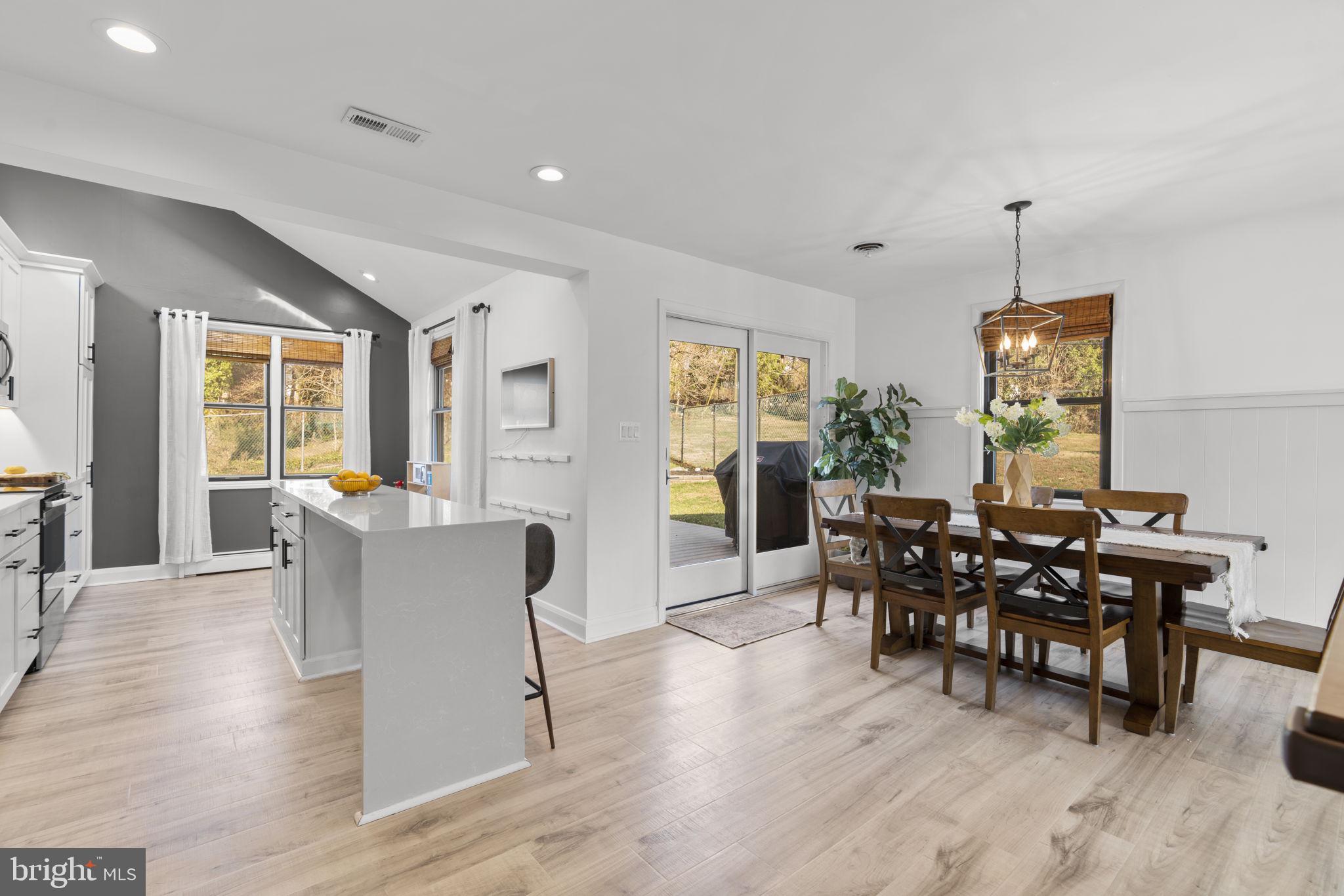 ROLLINGWOOD - Residential