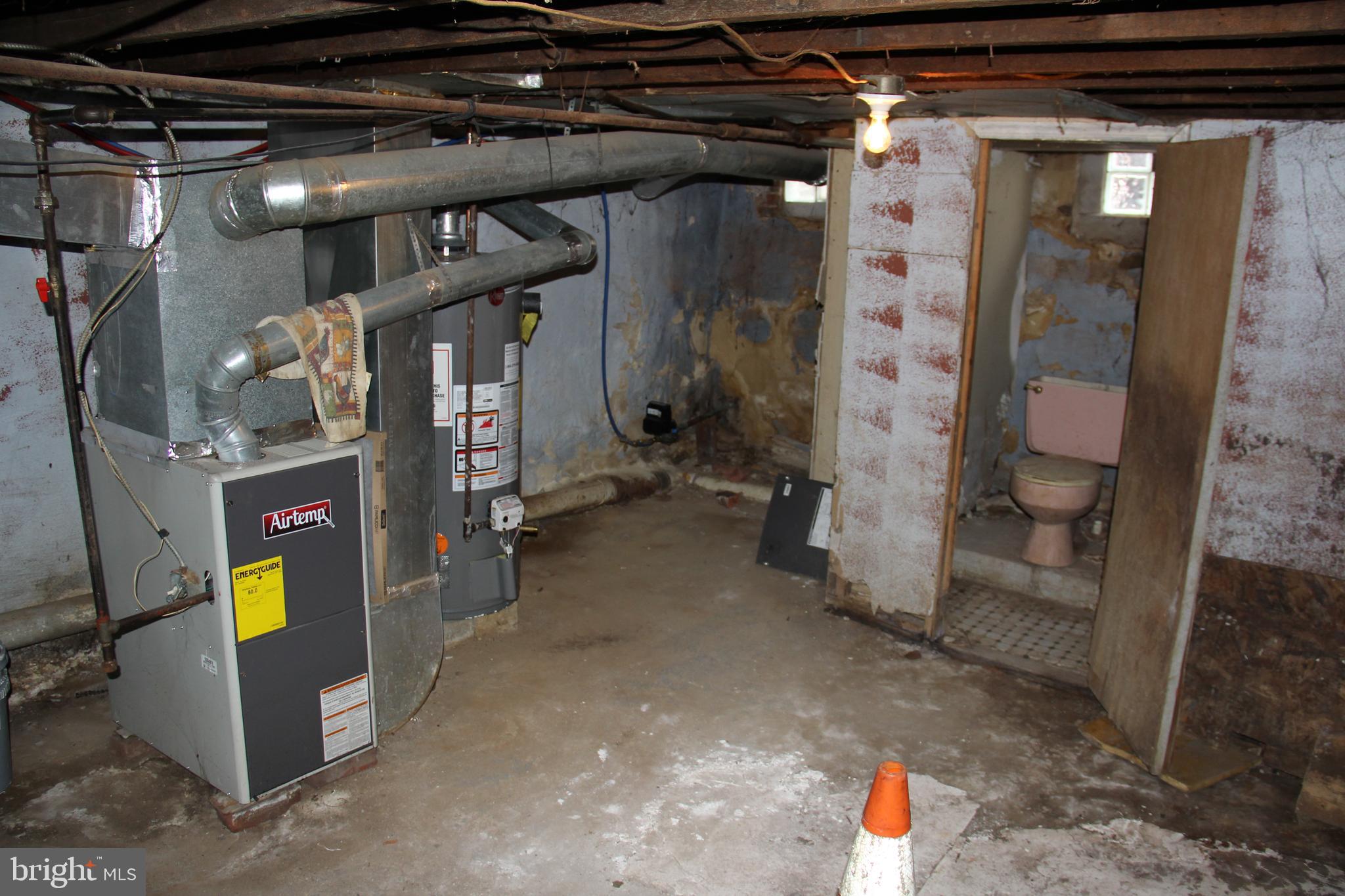 KENSINGTON - Residential Lease