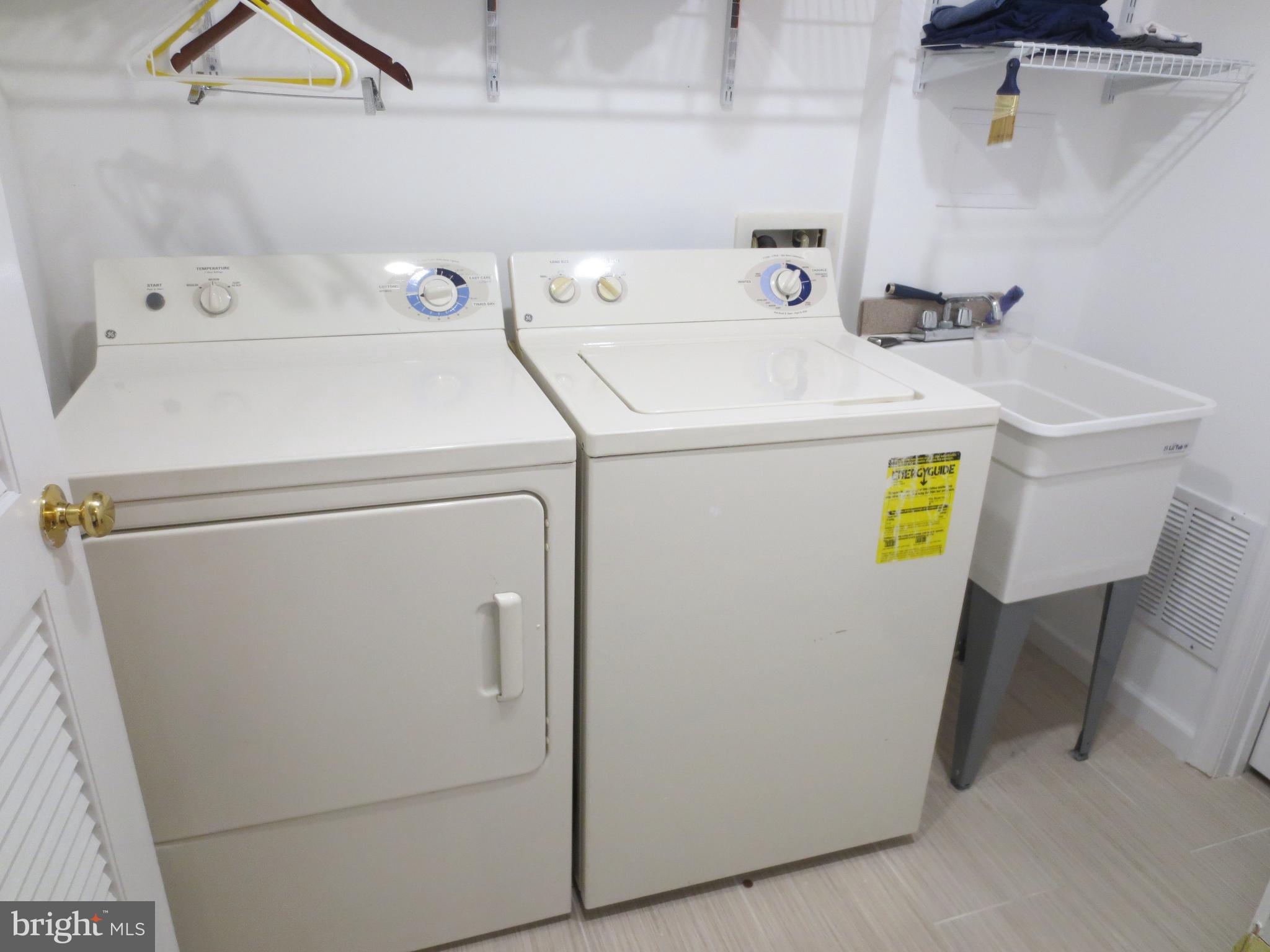 LORTON VALLEY NORTH - Residential Lease