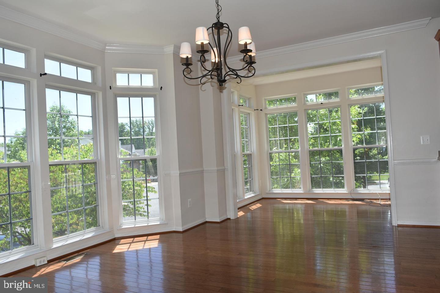 LORTON VALLEY NORTH - Residential Lease