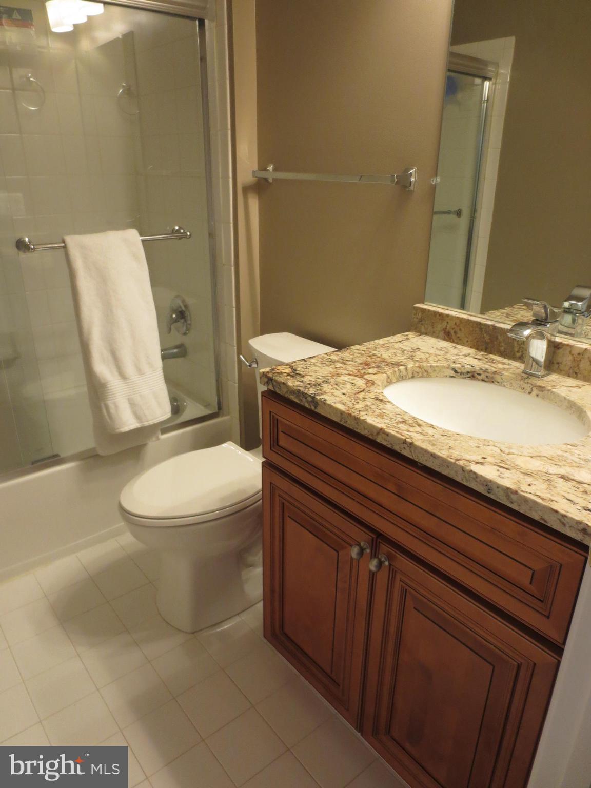 LORTON VALLEY NORTH - Residential Lease