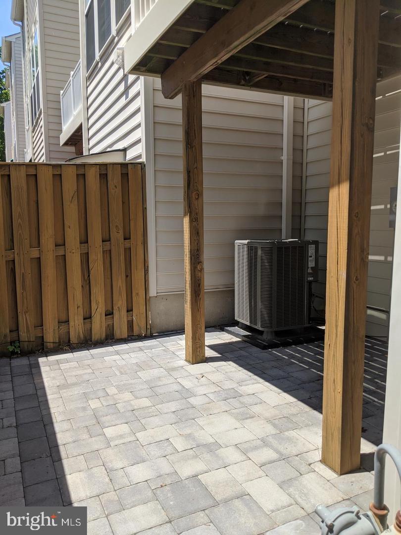 LORTON VALLEY NORTH - Residential Lease