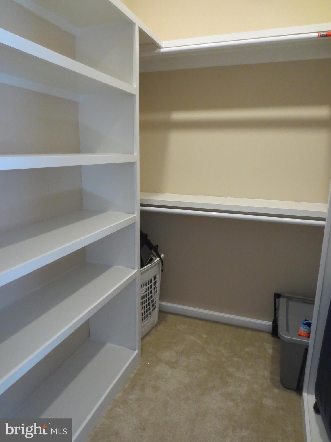 LORTON VALLEY NORTH - Residential Lease