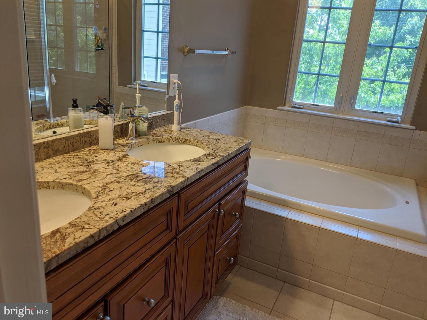 LORTON VALLEY NORTH - Residential Lease