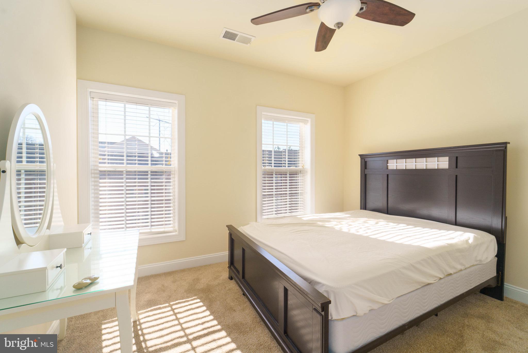 POTOMAC CLUB - Residential Lease