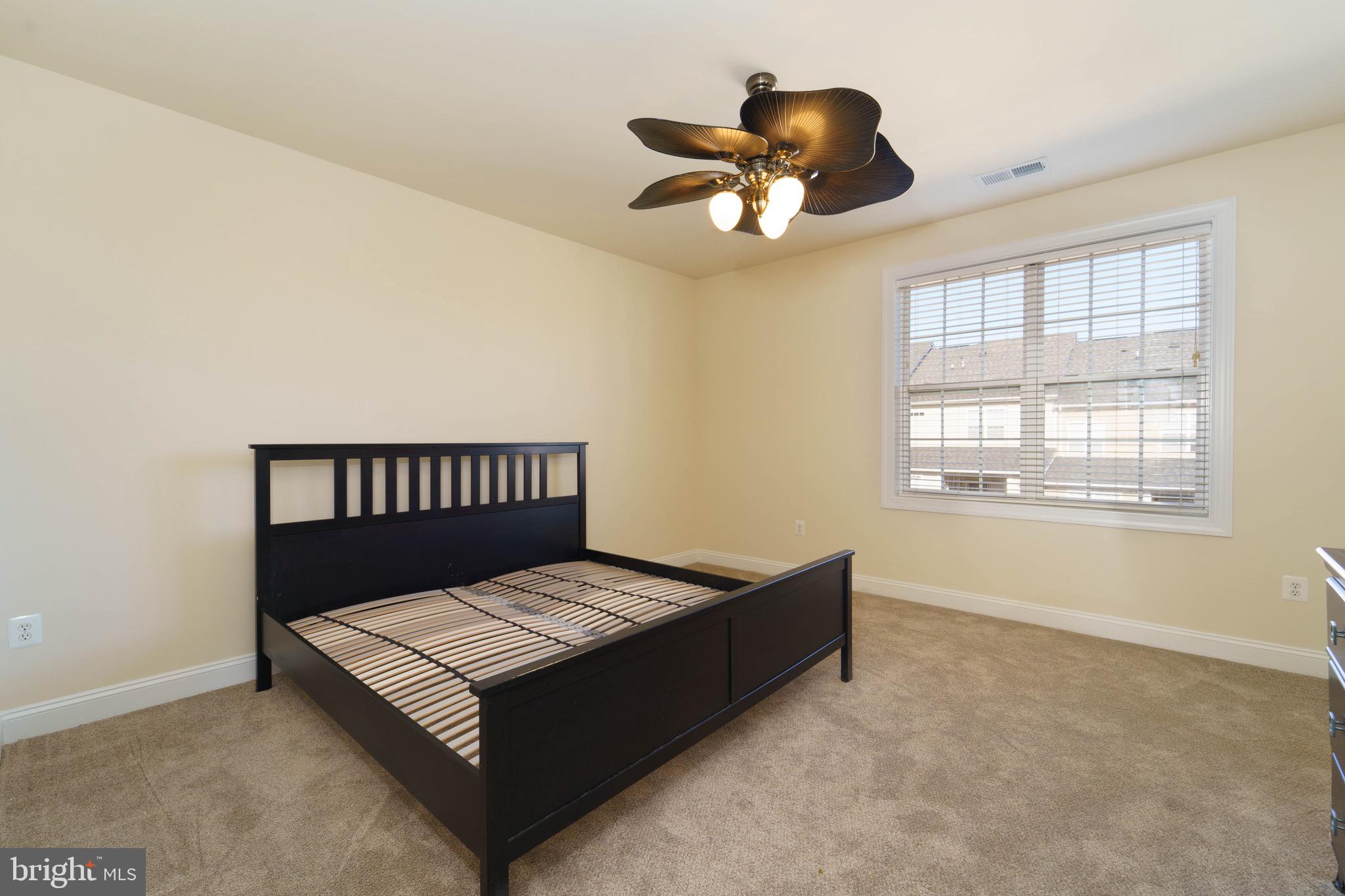 POTOMAC CLUB - Residential Lease