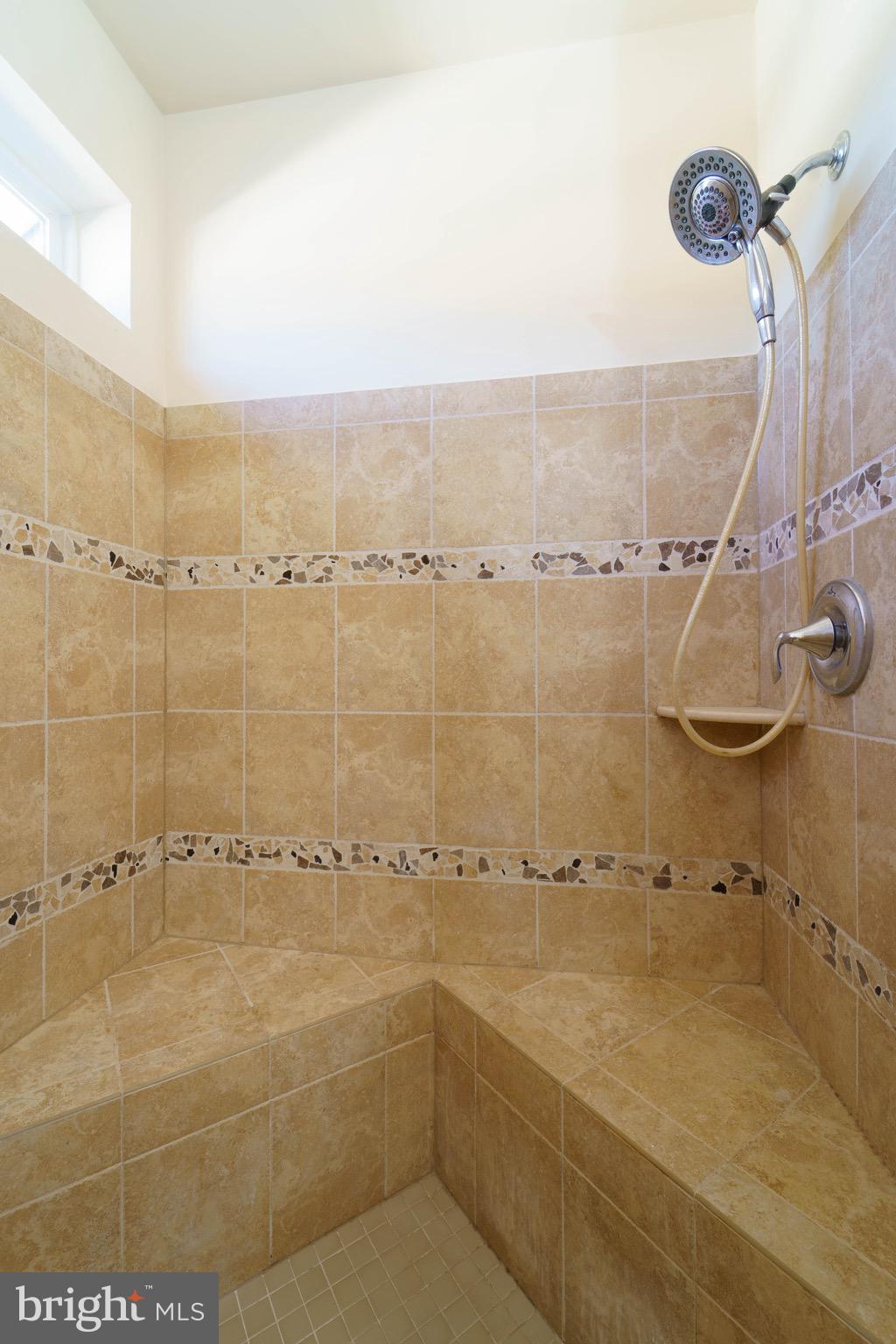 POTOMAC CLUB - Residential Lease