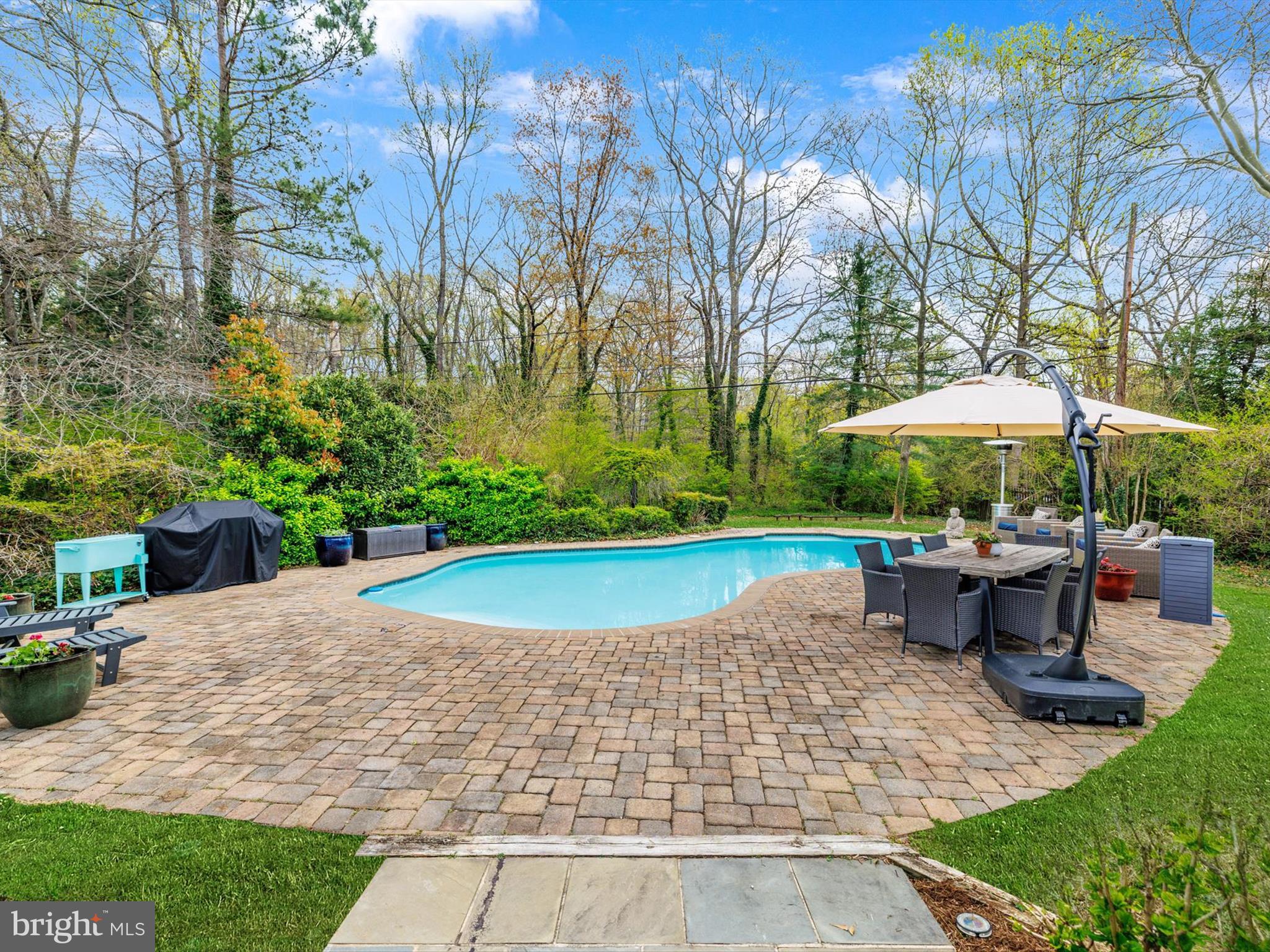 ROMAR ESTATES - Residential