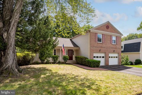 8105 VIOLA STREET SPRINGFIELD VA 22152