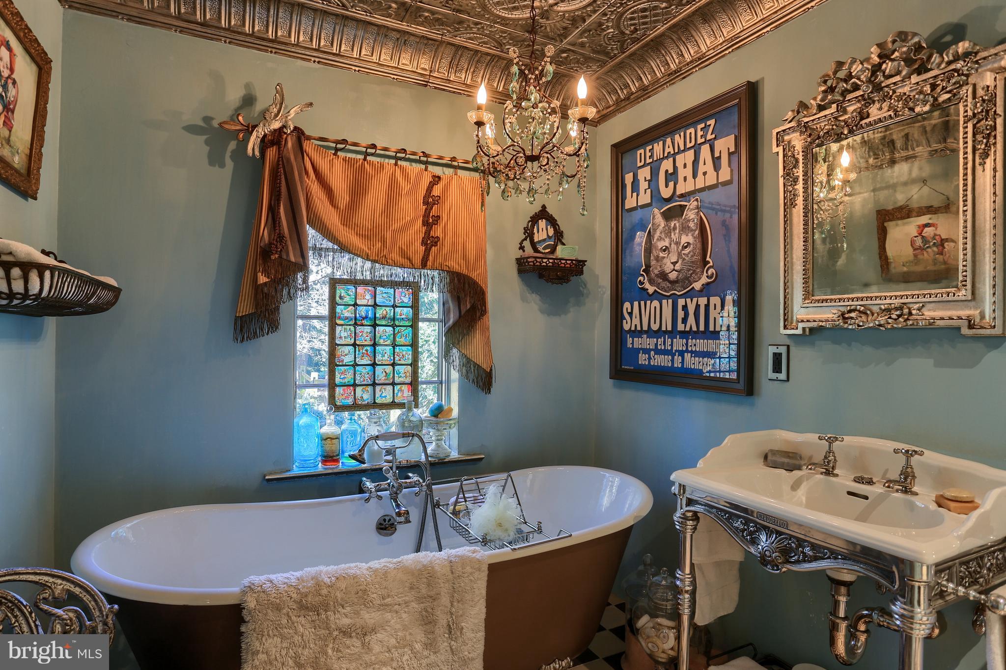 MONDAMIN FARMS - Residential