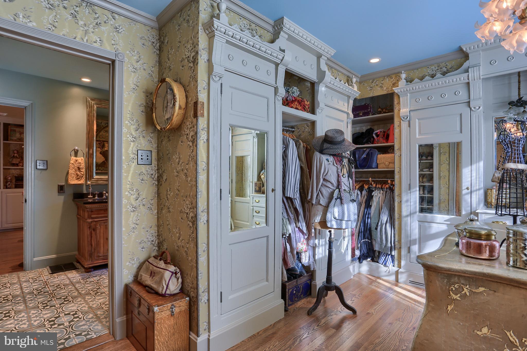 MONDAMIN FARMS - Residential