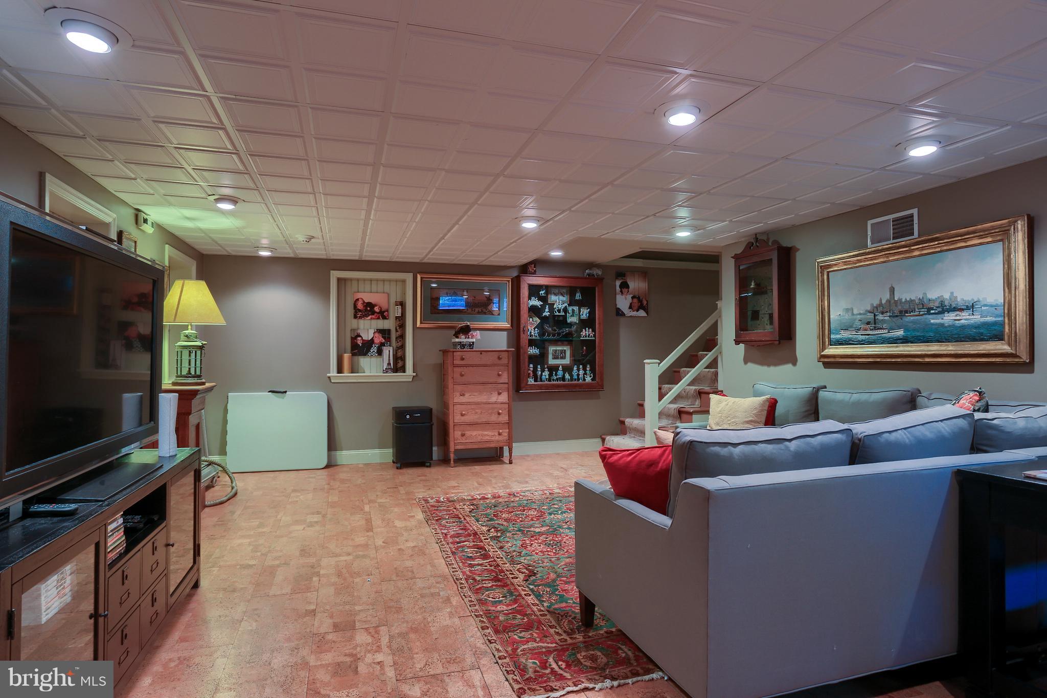 MONDAMIN FARMS - Residential