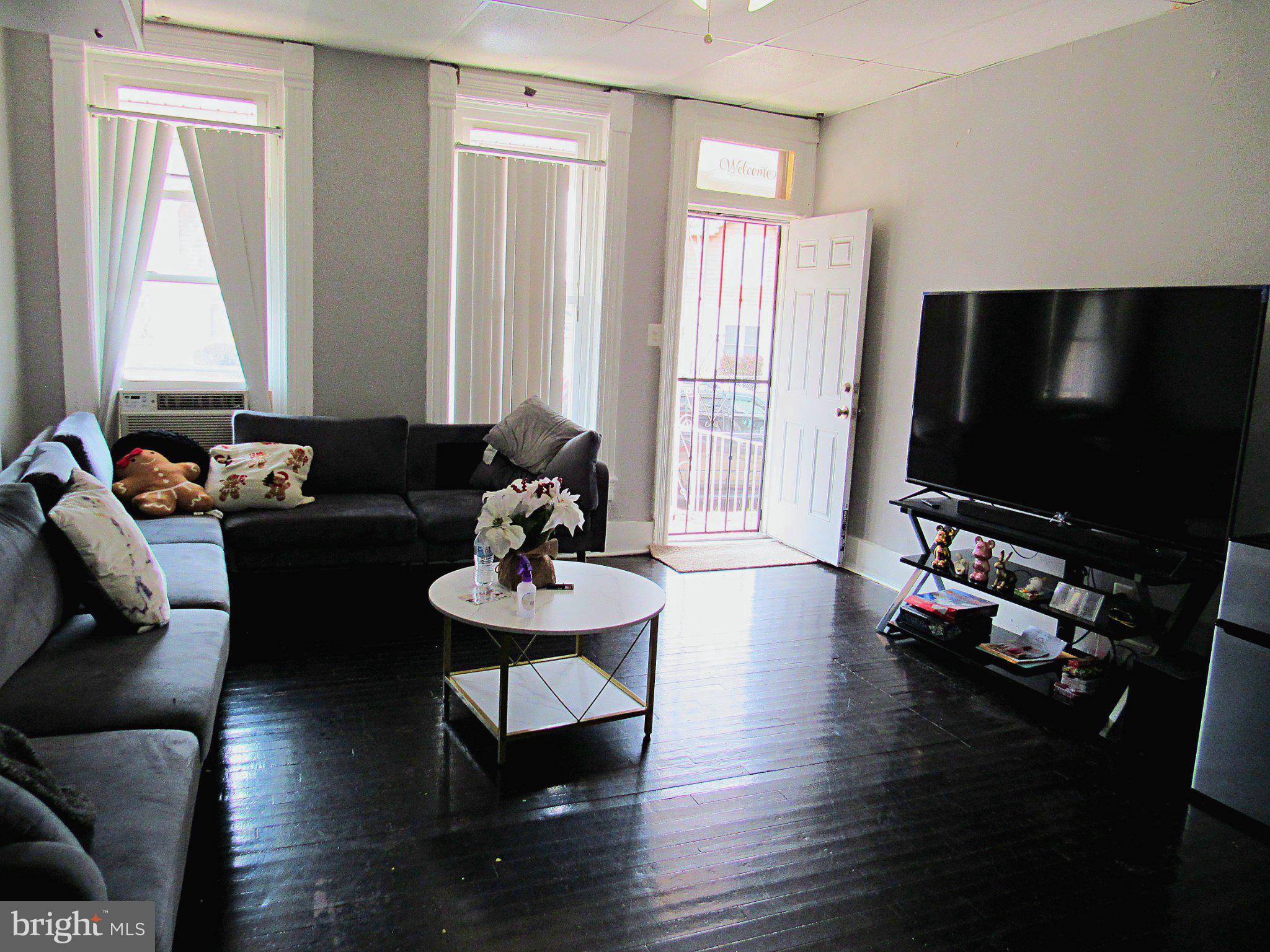 34 W END AVENUE