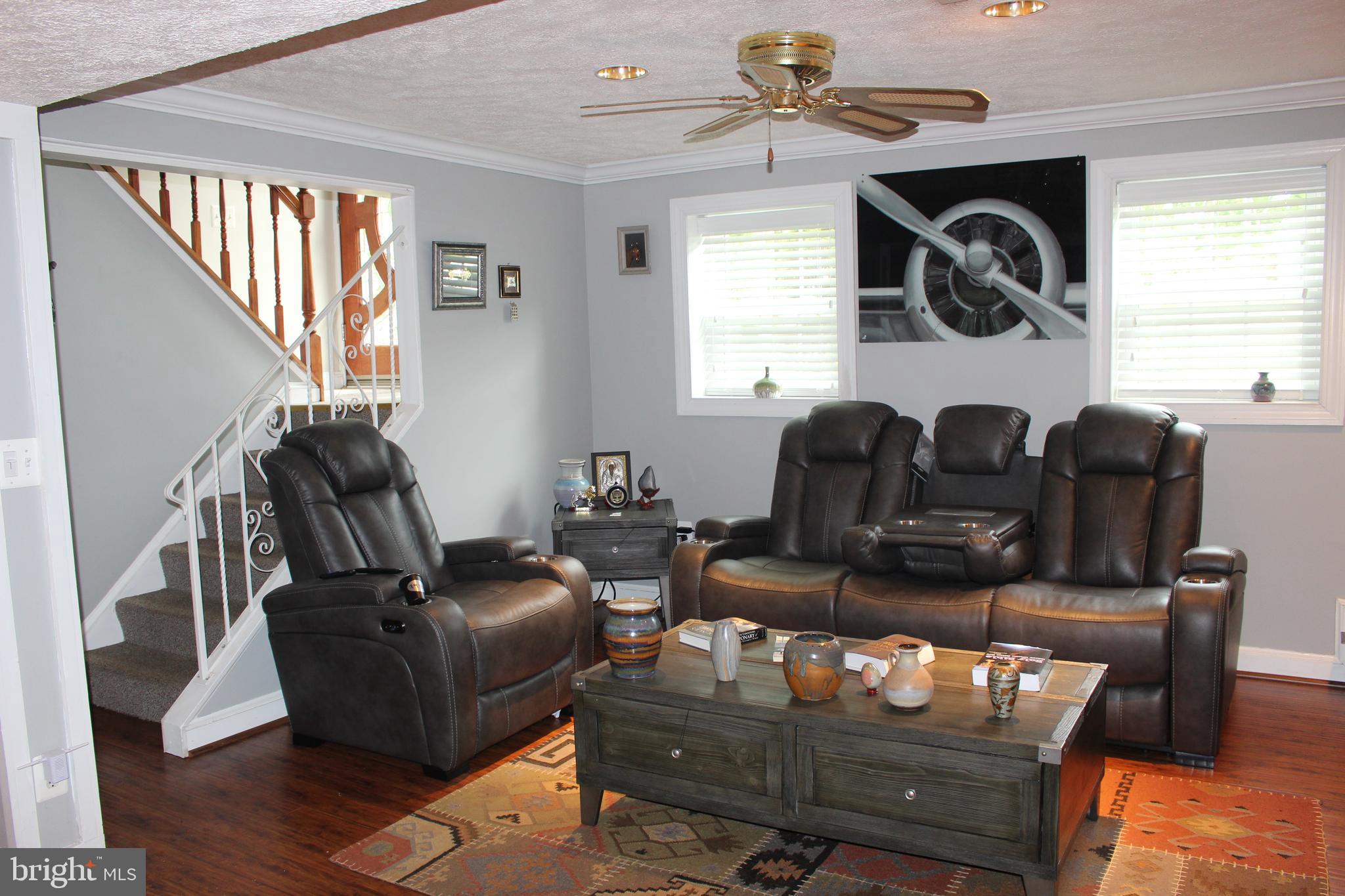 LAUREL BRANCH - Residential