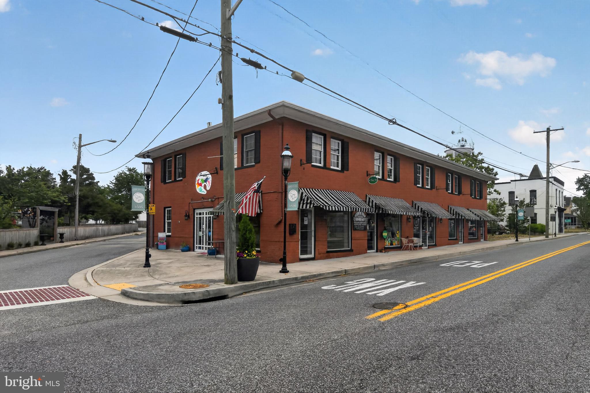 204 WASHINGTON STREET