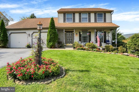 Homes For Sale - 2416 Wicklow Drive<br/> HARRISBURG, PA 17112