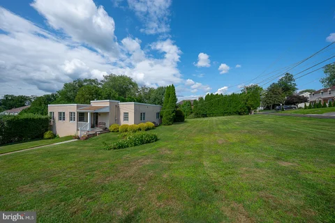 MLS: PADE2120628