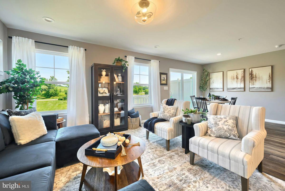 LOGAN GREENE - Residential