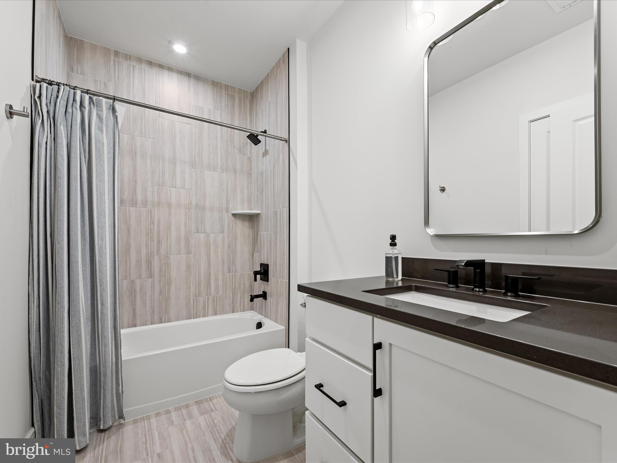 GLENMORE FARM - Residential