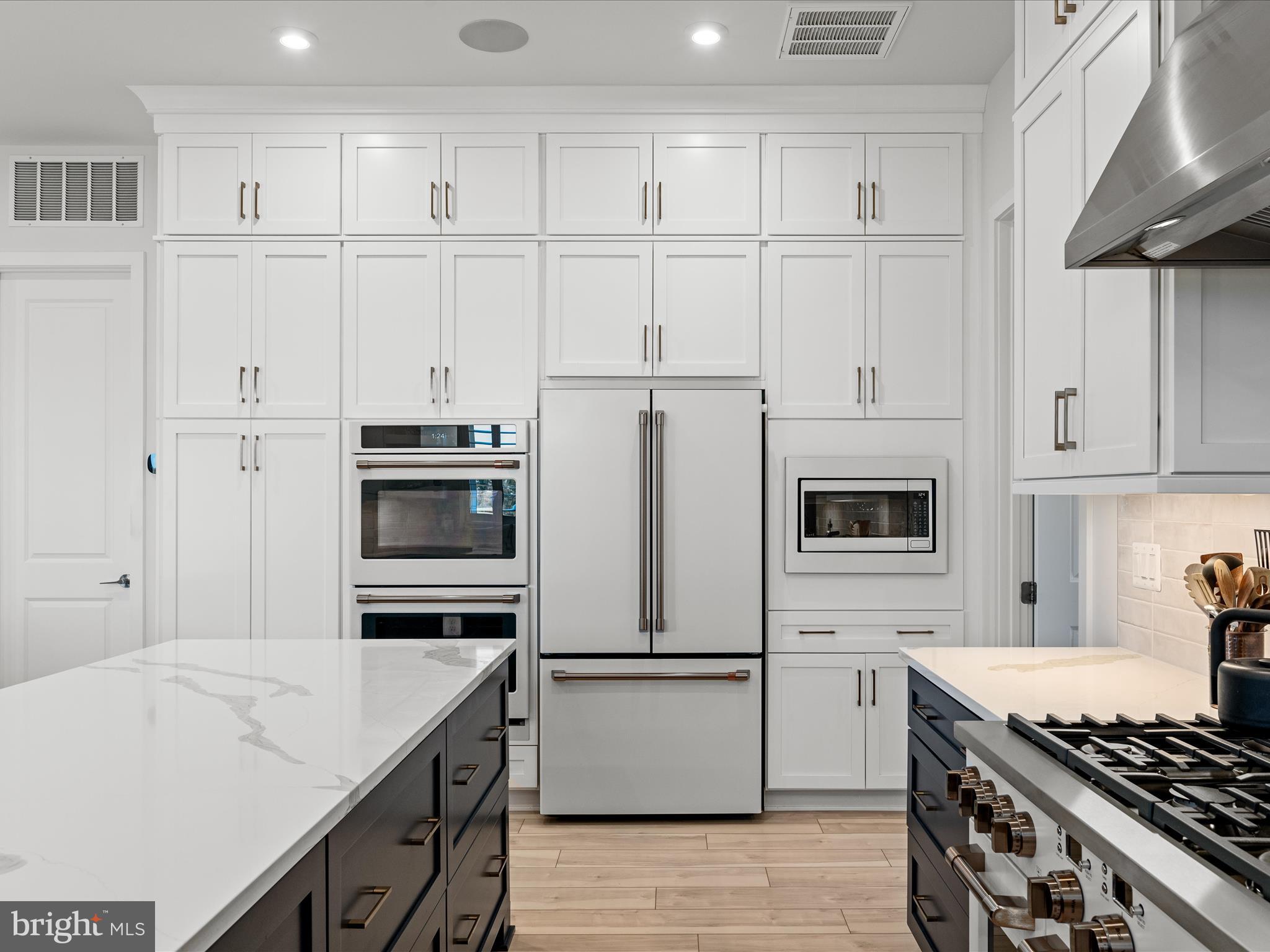 GLENMORE FARM - Residential