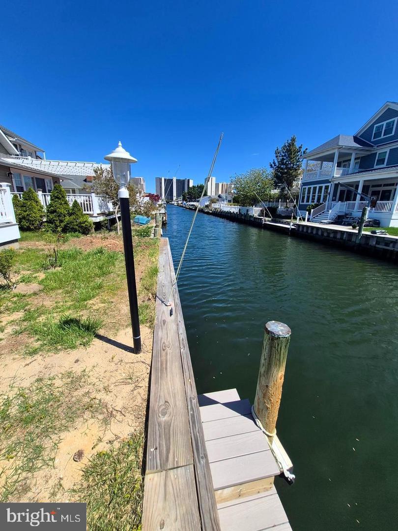 CAINE KEYS II - Residential Lease