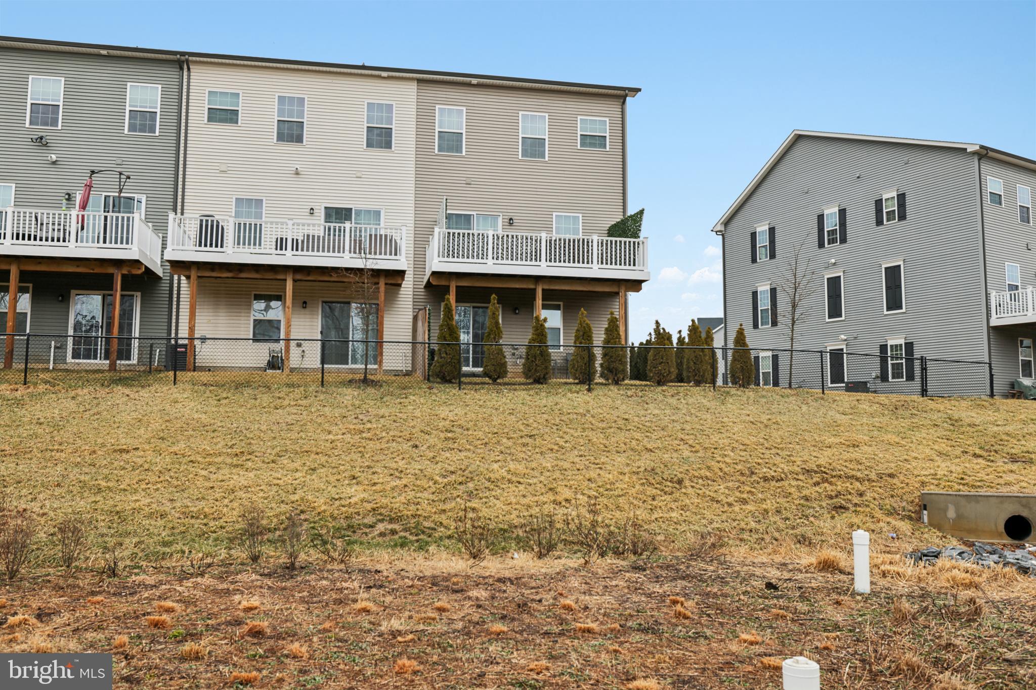 BELLE AIR TOWNHOMES - Residential