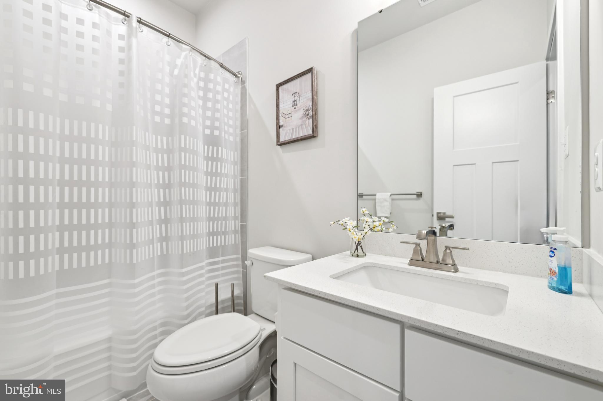 BELLE AIR TOWNHOMES - Residential