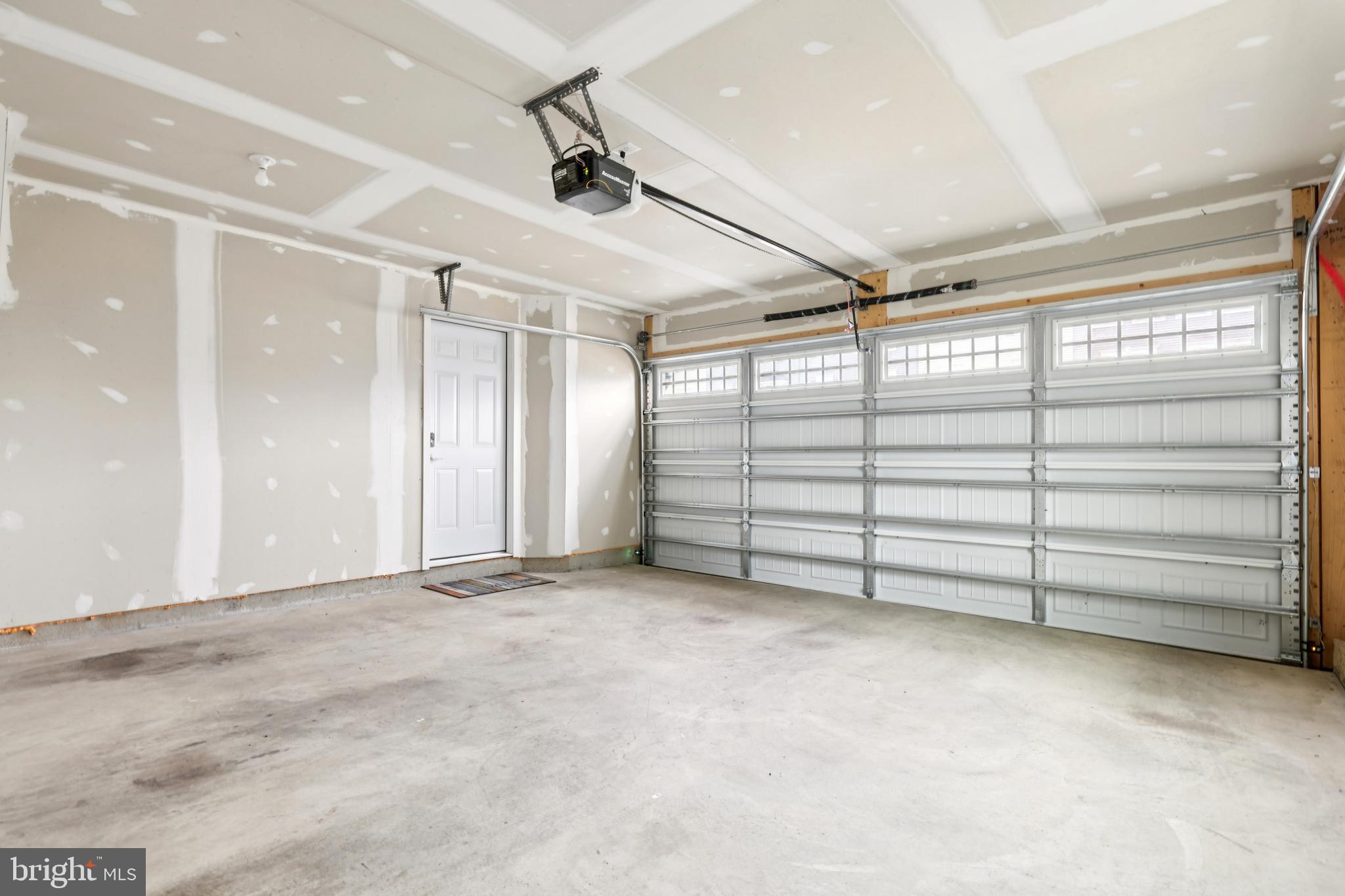 BELLE AIR TOWNHOMES - Residential