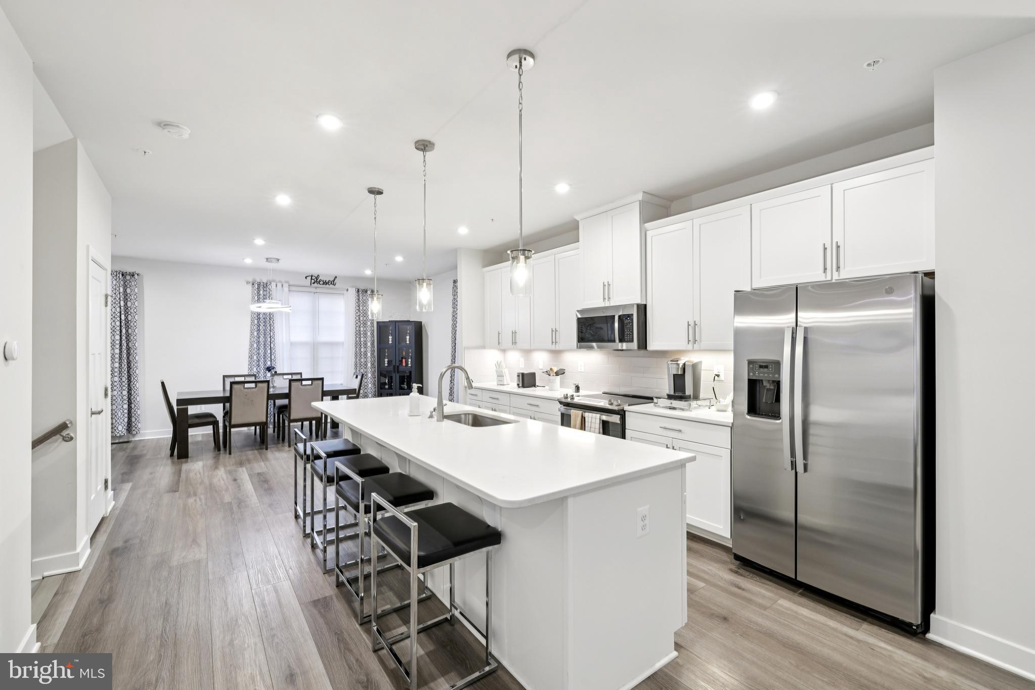 BELLE AIR TOWNHOMES - Residential