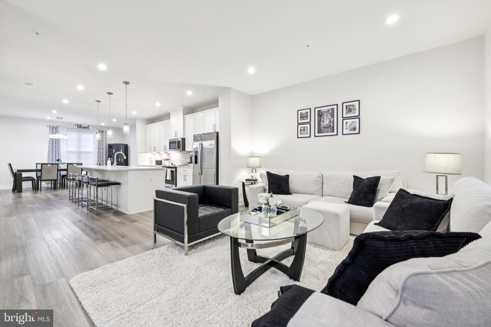 BELLE AIR TOWNHOMES - Residential