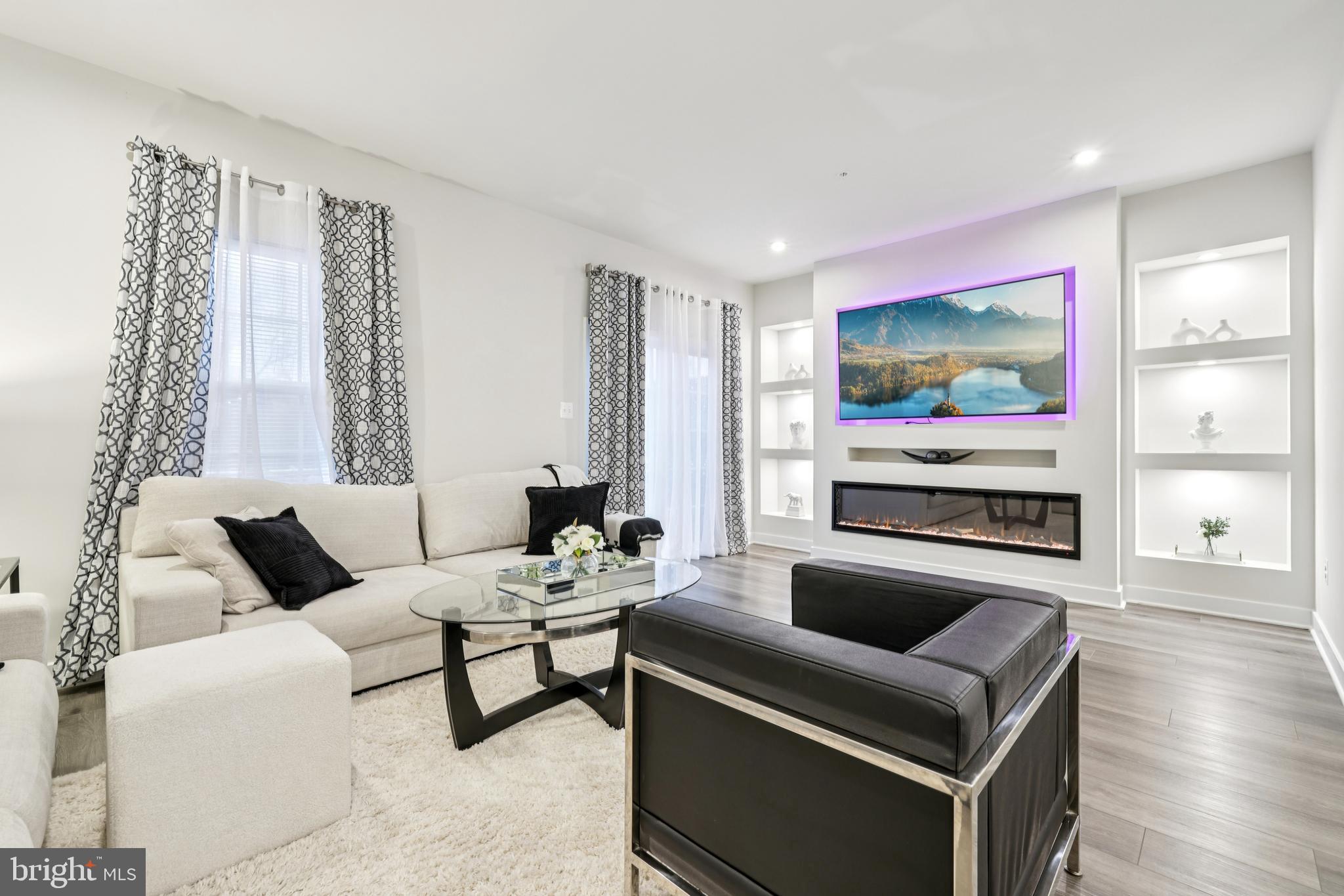 BELLE AIR TOWNHOMES - Residential