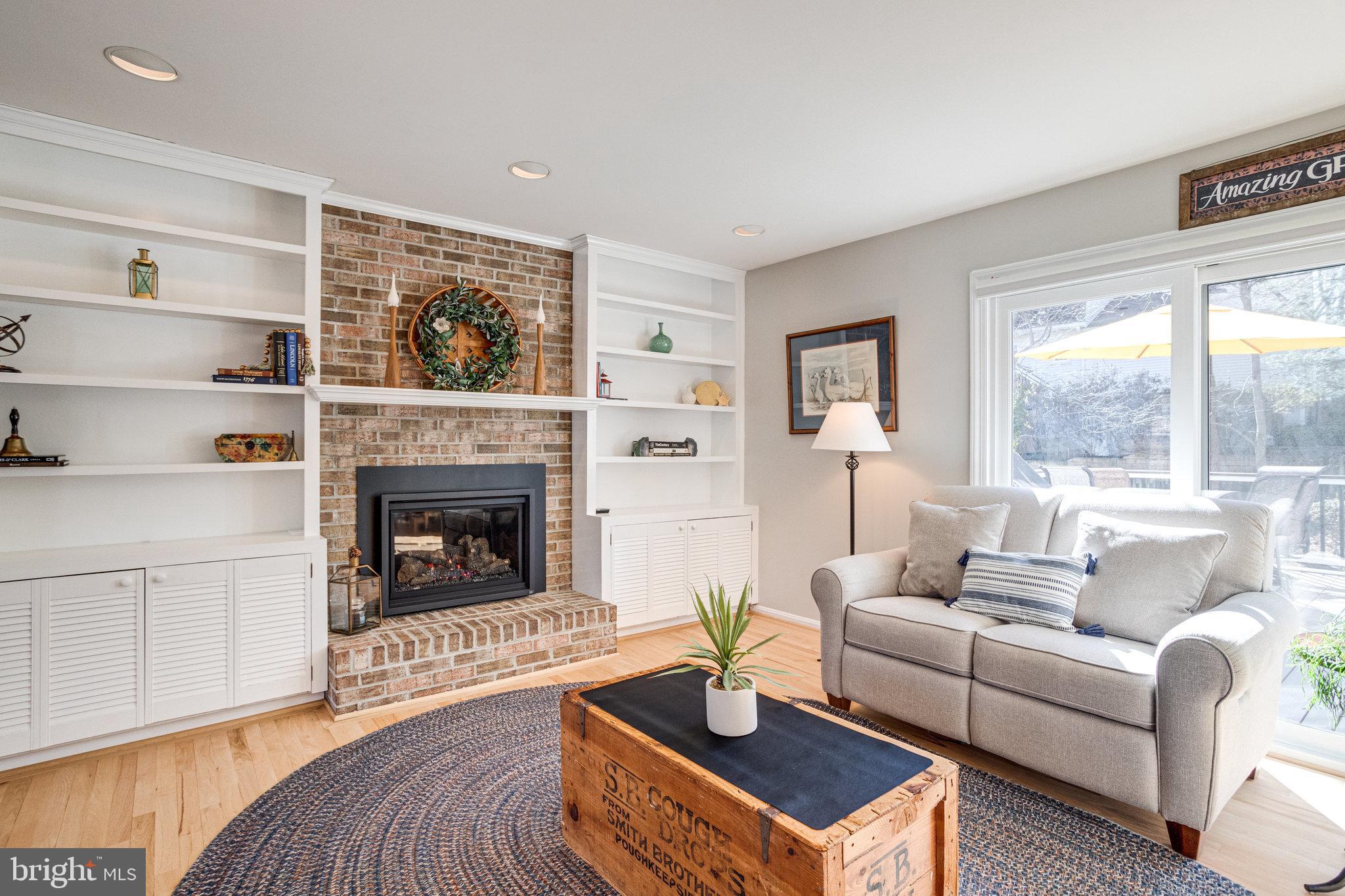 BURKE CENTRE - Residential