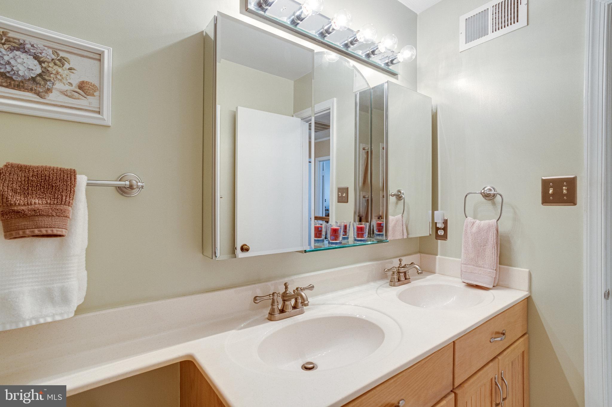 BURKE CENTRE - Residential