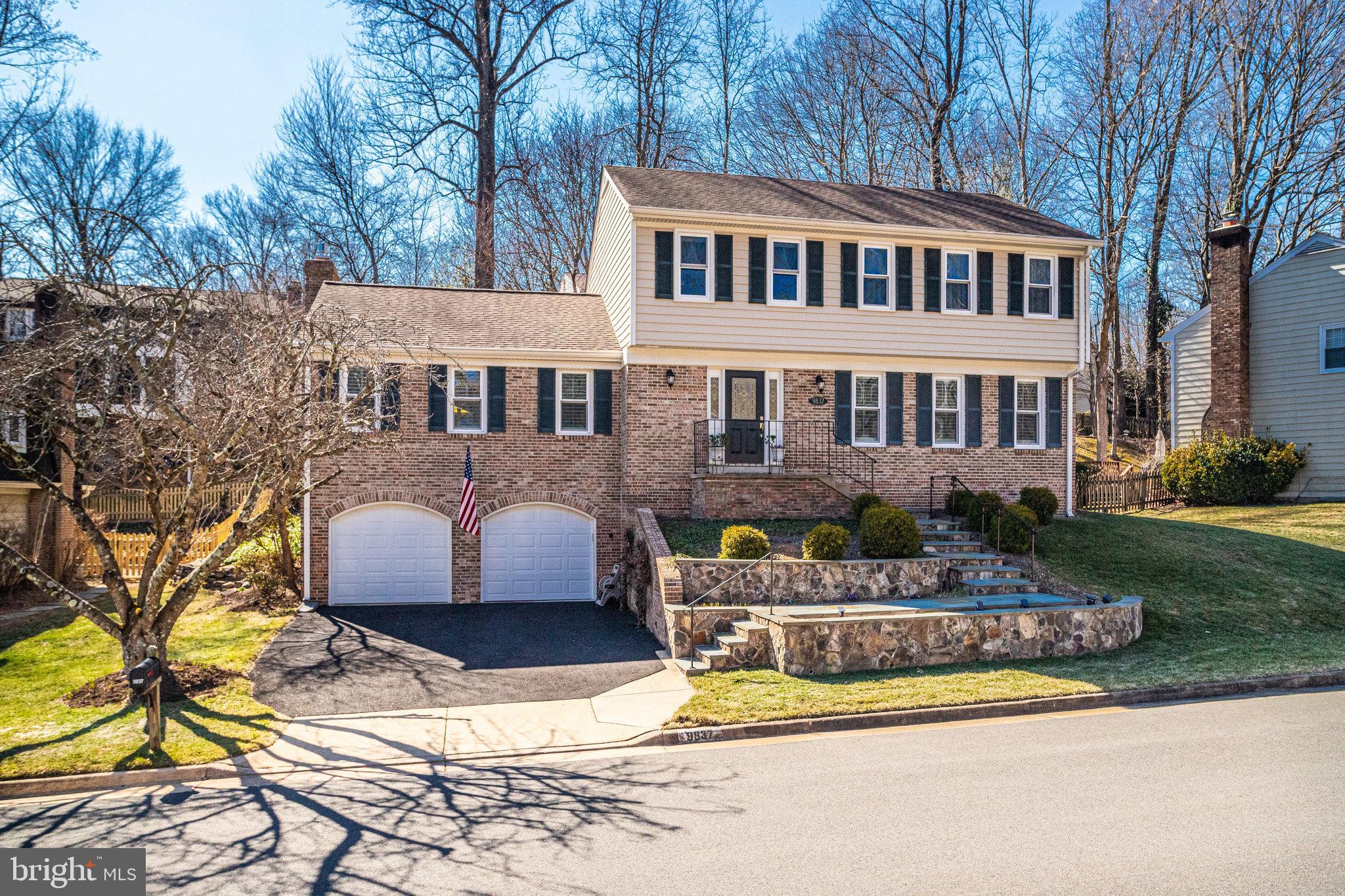 BURKE CENTRE - Residential