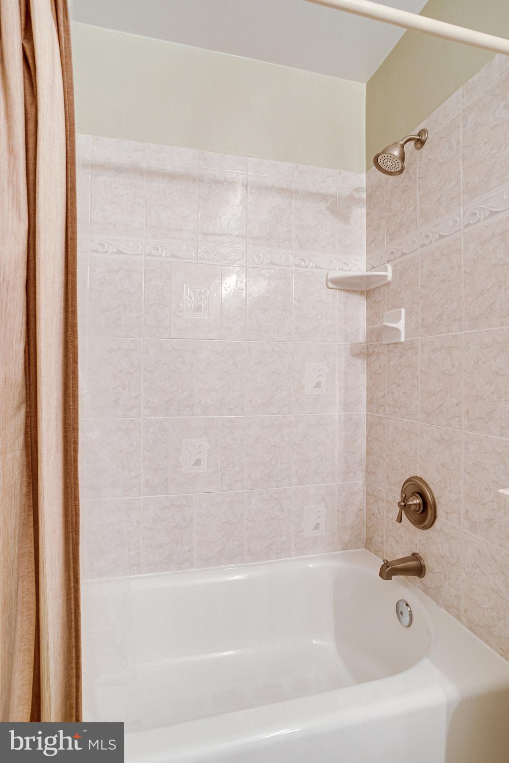 BURKE CENTRE - Residential