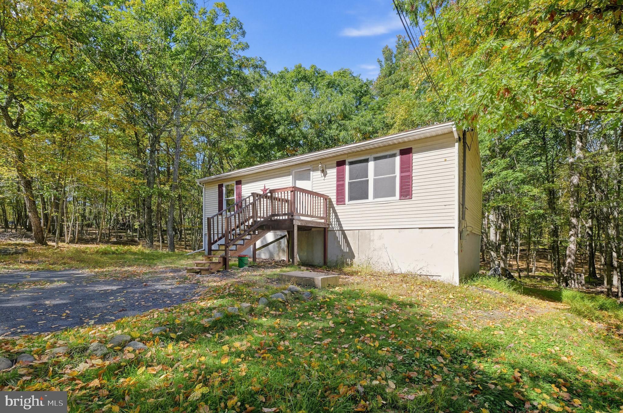 521 STARLING COURT