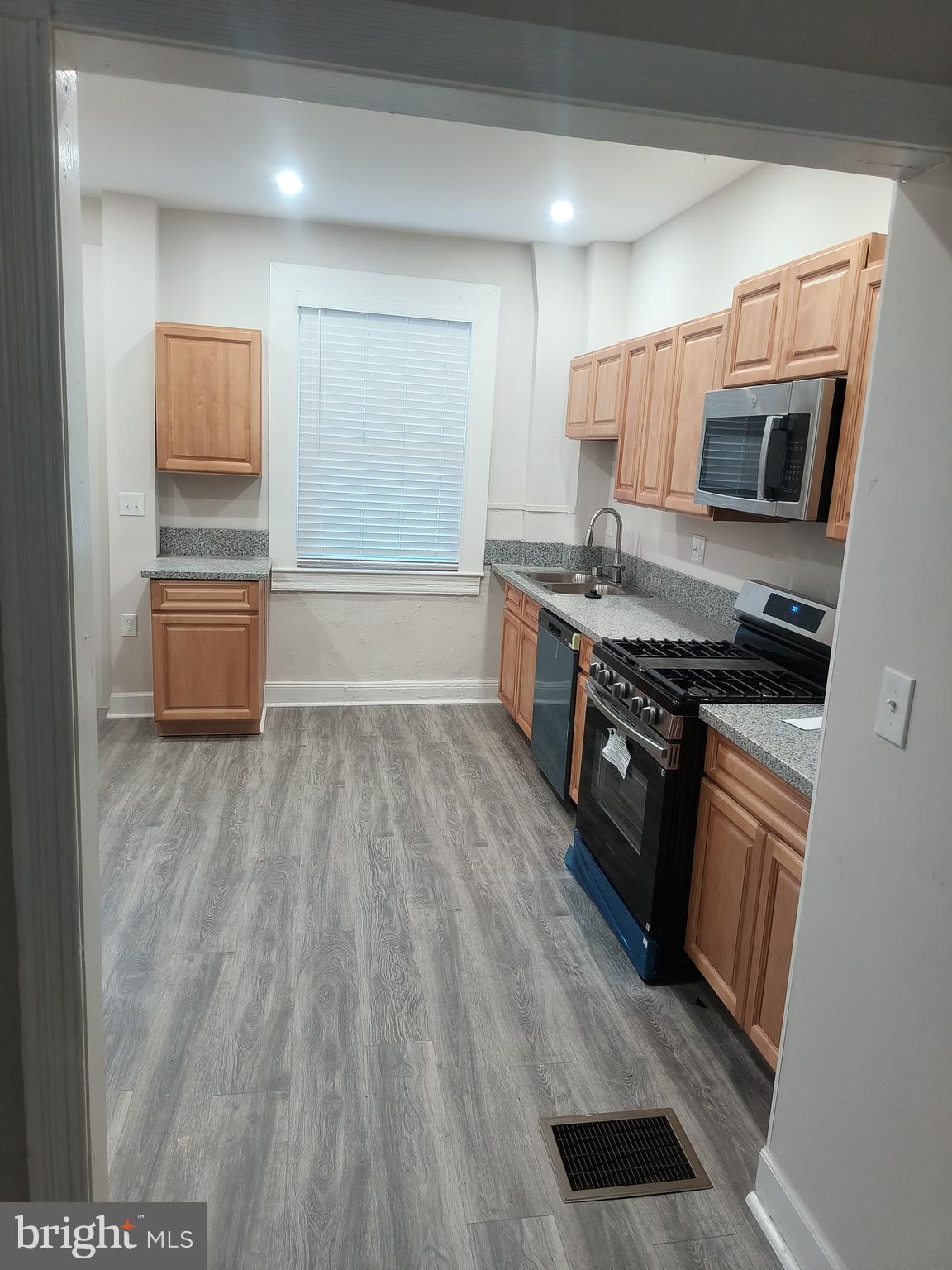 WEST BALTIMORE - Residential