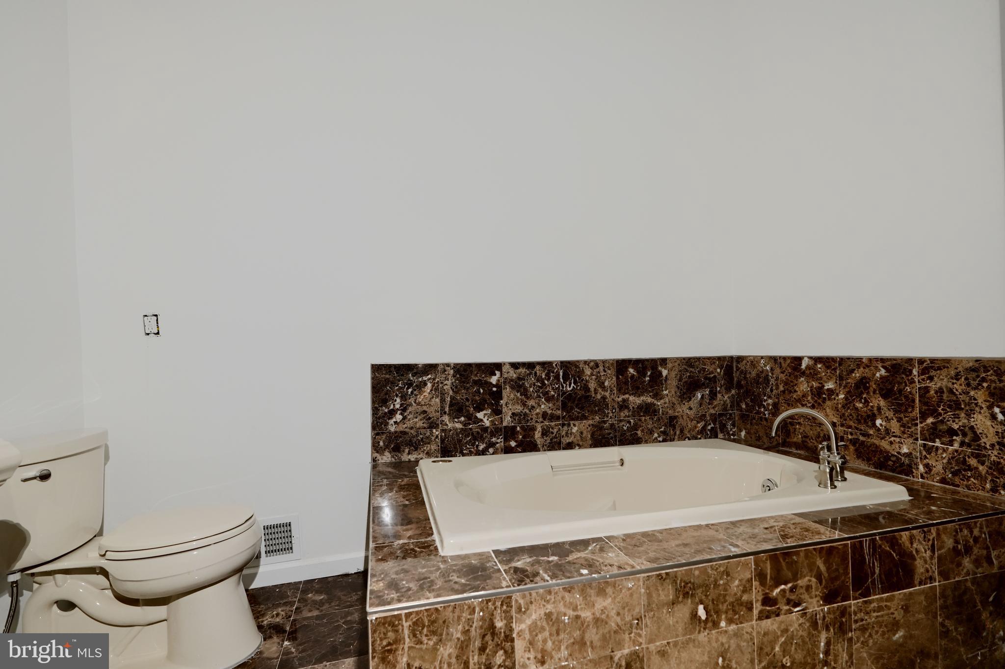 RESERVOIR HILL - Residential