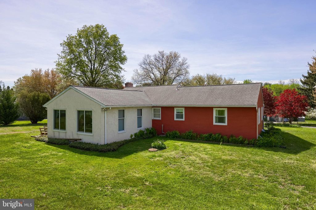 Photo of 14 Springside Drive, QUARRYVILLE, PA 17566 (MLS # PALA2069108)