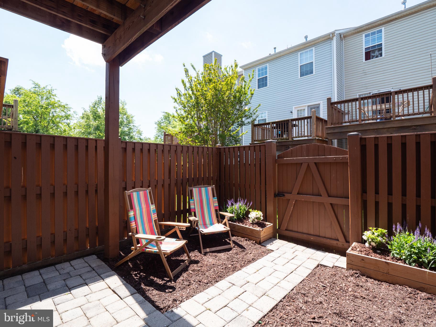 WELLFLEET MEWS - Residential