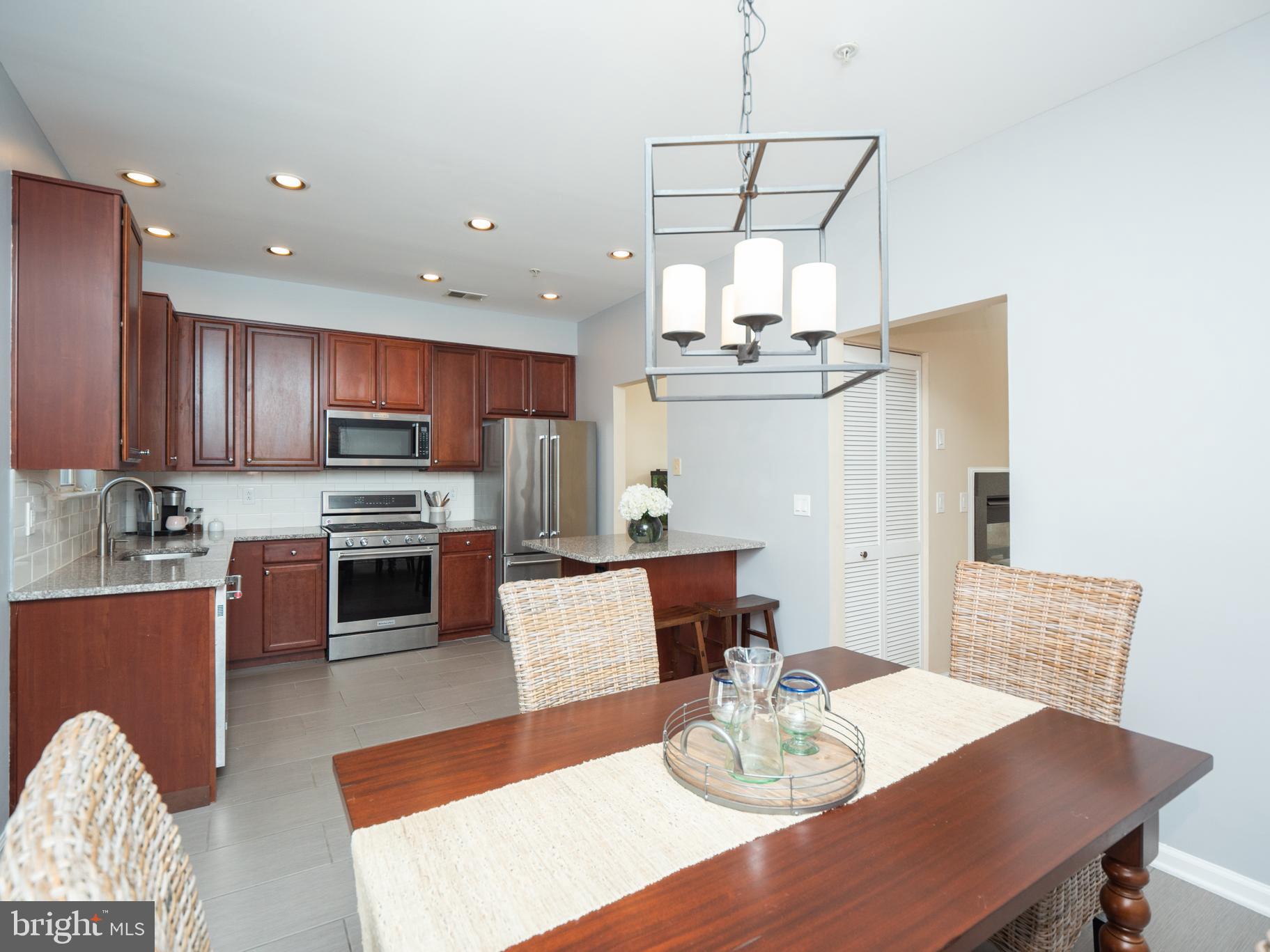 WELLFLEET MEWS - Residential