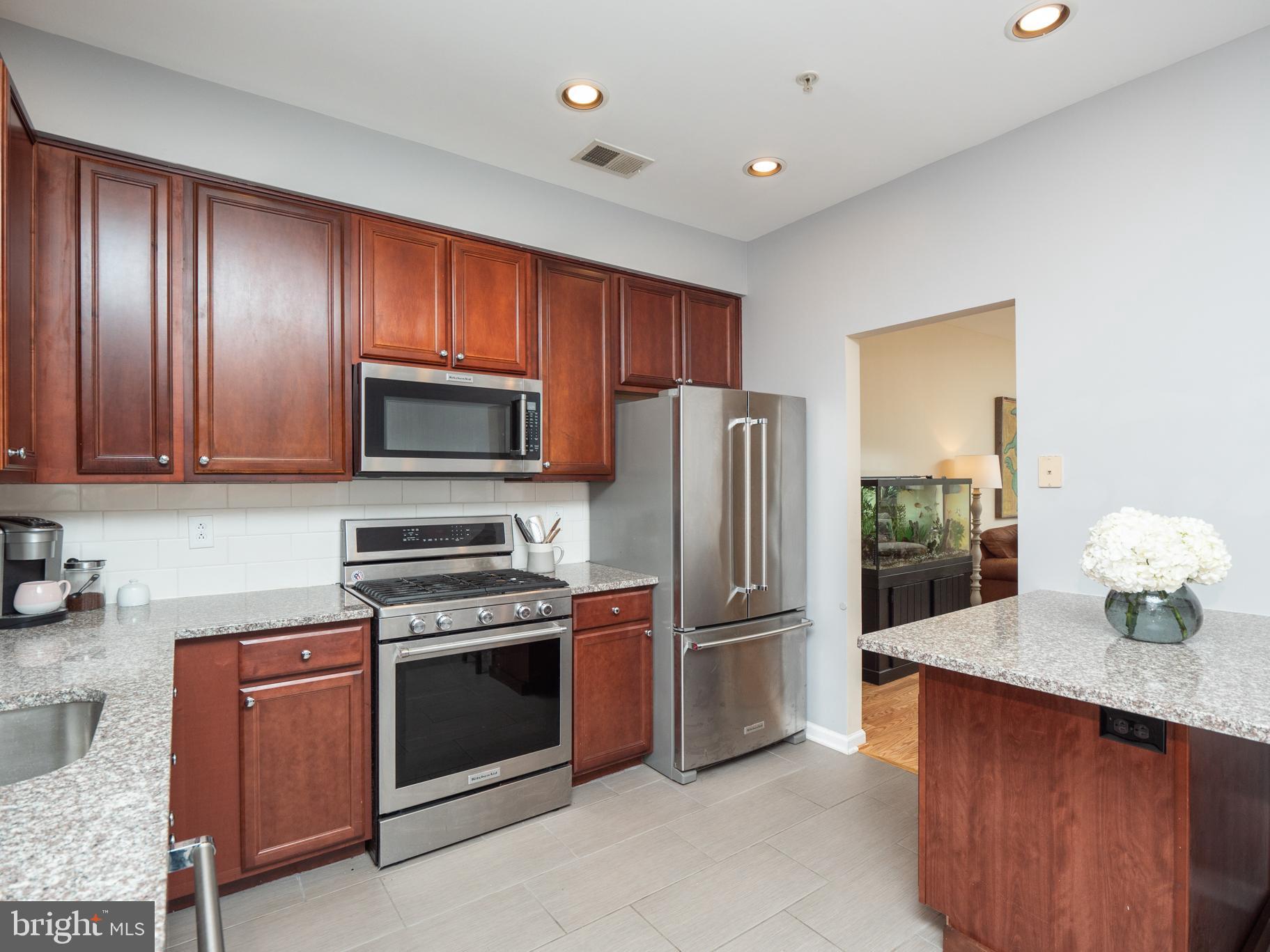 WELLFLEET MEWS - Residential