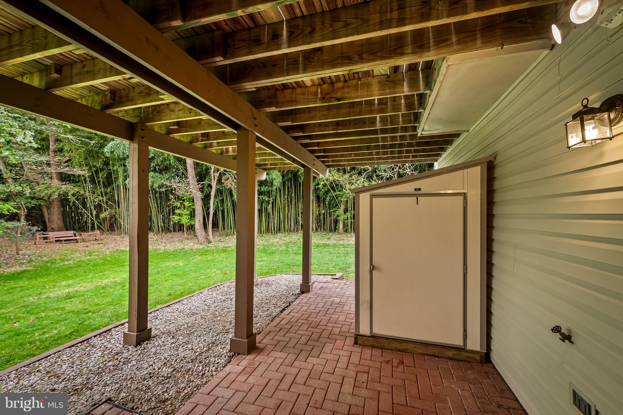 HUNTERS RUN - Residential