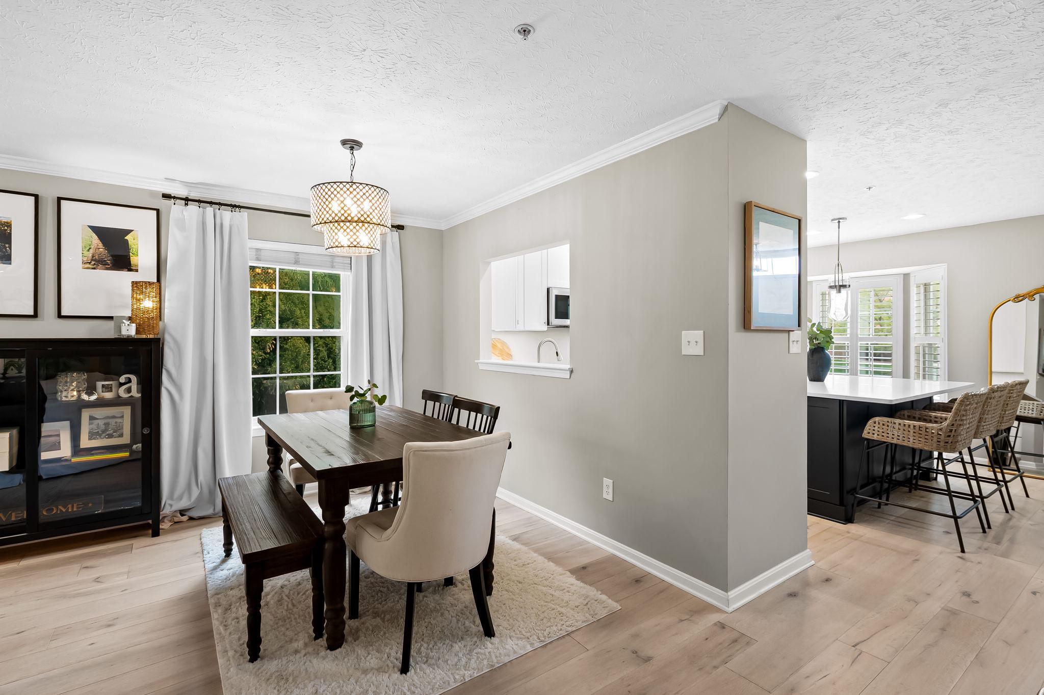 HUNTERS RUN - Residential