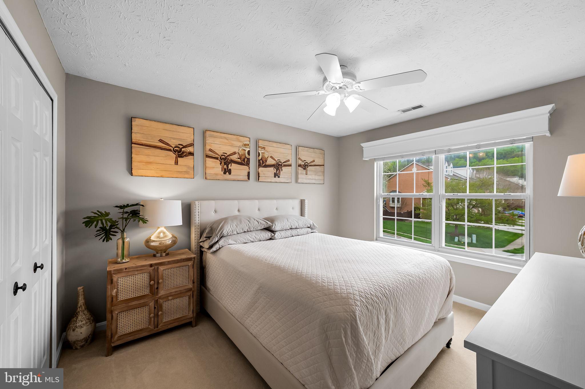 HUNTERS RUN - Residential