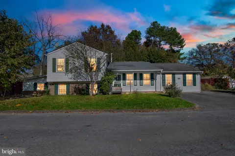 4404 Ollies Turn, Hyattsville, MD MLS: MDPG2137330